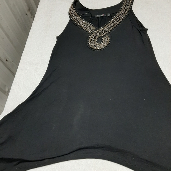 Ladies clothing - Picture 4 of 8